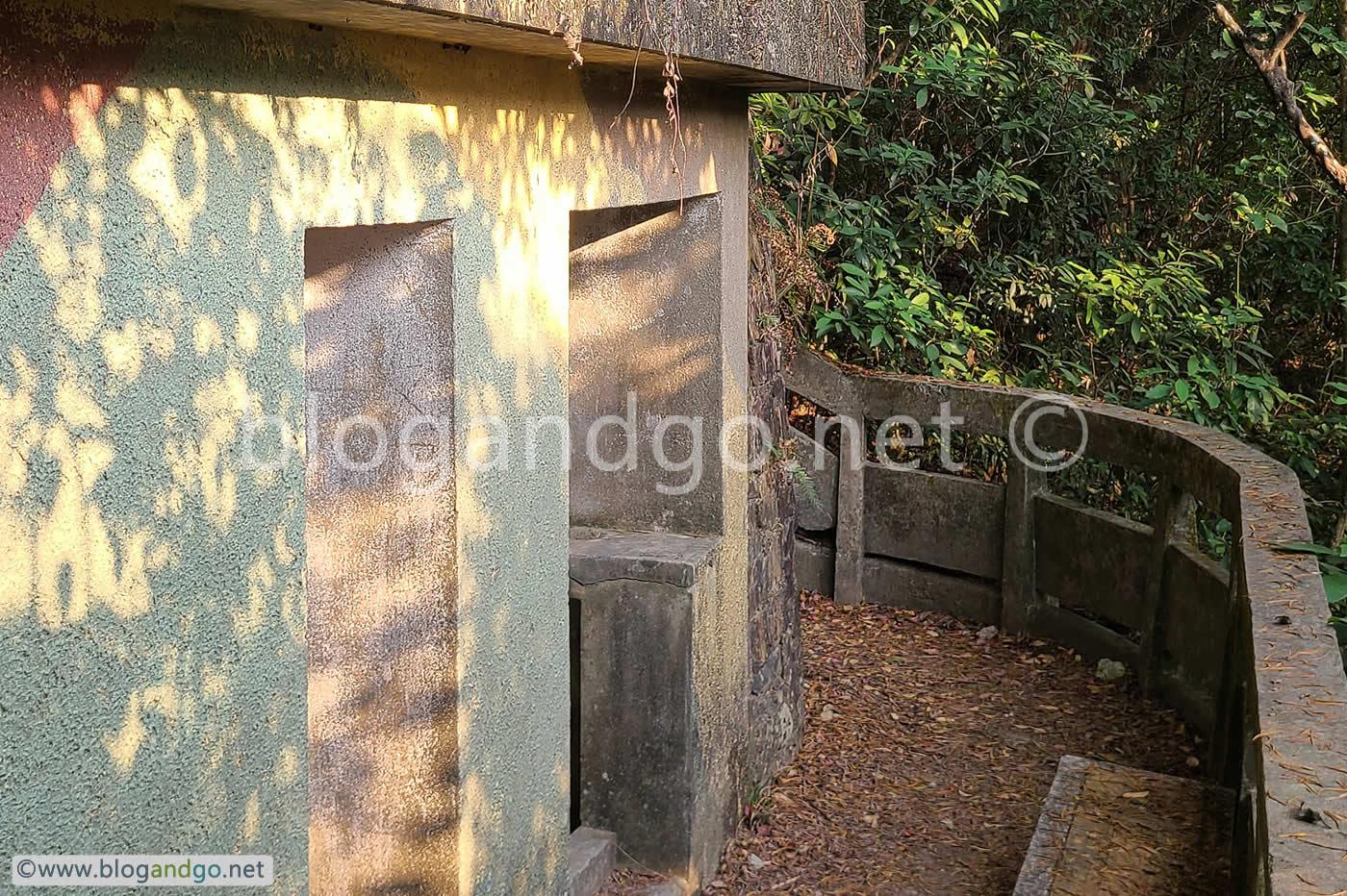 Pinewood Battery - Latrine